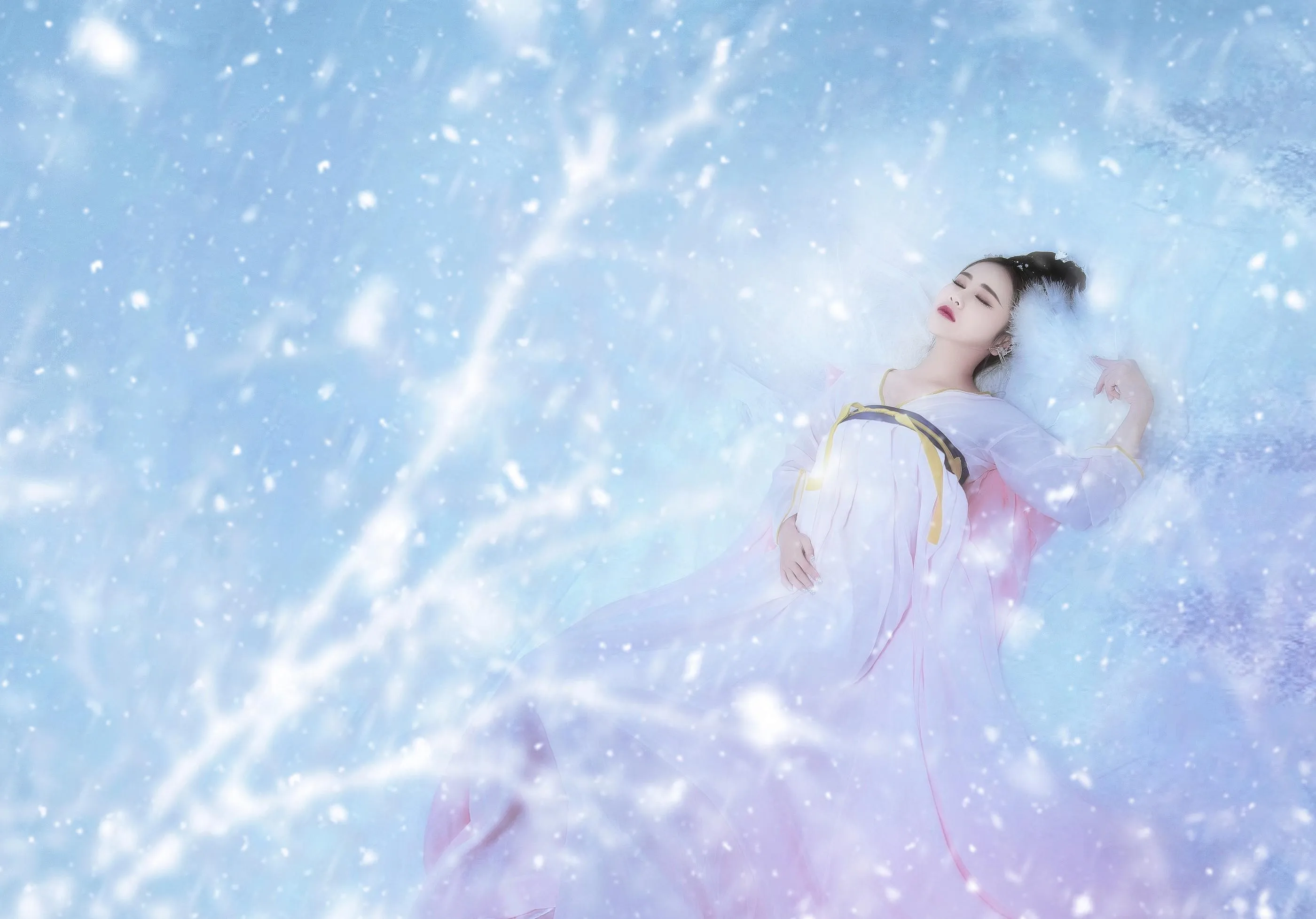 [艺图语] 2022.05.19 落雪归 甜宝 [22P]插图1